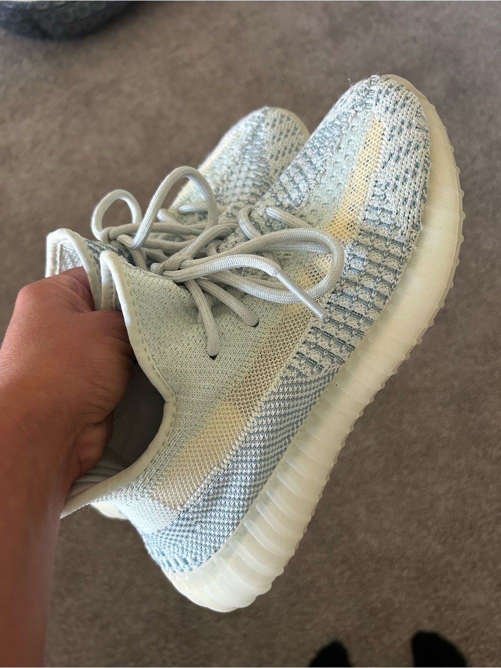 Women’s Yeezy 350 Boost cloud white size 8
